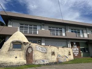 The earth with dogsのイメージ